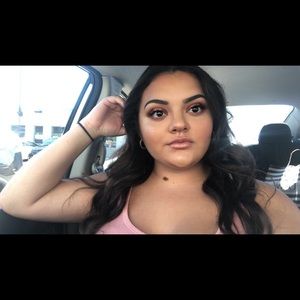 Meet your Posher, Yvette